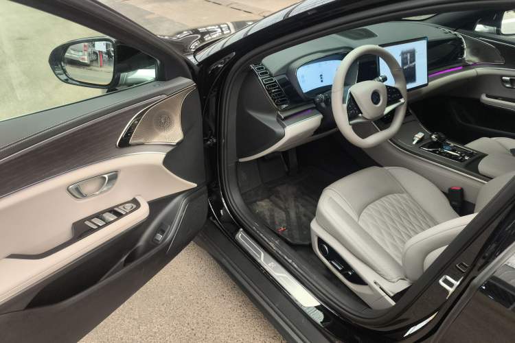 Used BYD Han 2025 DM-i Intelligent Driving Edition 125KM LiDAR Flagship Model