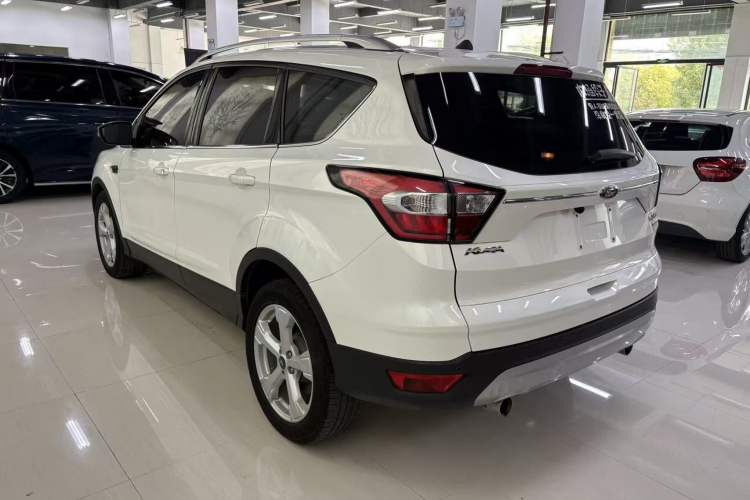 Used Ford Kuga 2018 EcoBoost 180 Two-Wheel-Drive Platinum Edition
