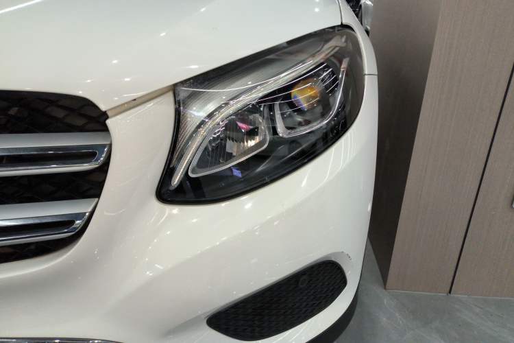 Used Mercedes-Benz GLC 2019 GLC 200 4MATIC
