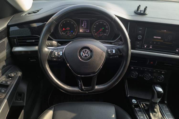 Used Volkswagen Passat 2019 330TSI Elite Edition China VI
