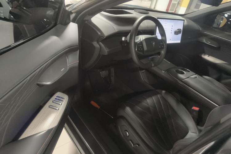 Used  S07 2023 200Max Range-Extended Version