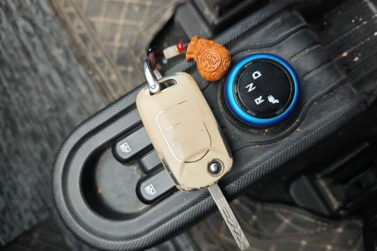 Used Wuling Hongguang MINIEV 2022 Easy Version Lithium Iron Phosphate
