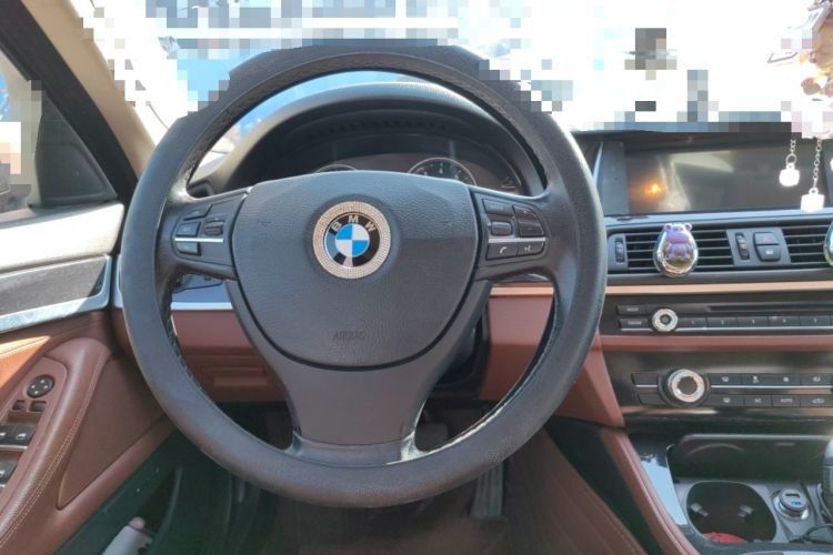 Used BMW 5 Series 2014 520Li Elegant Model
