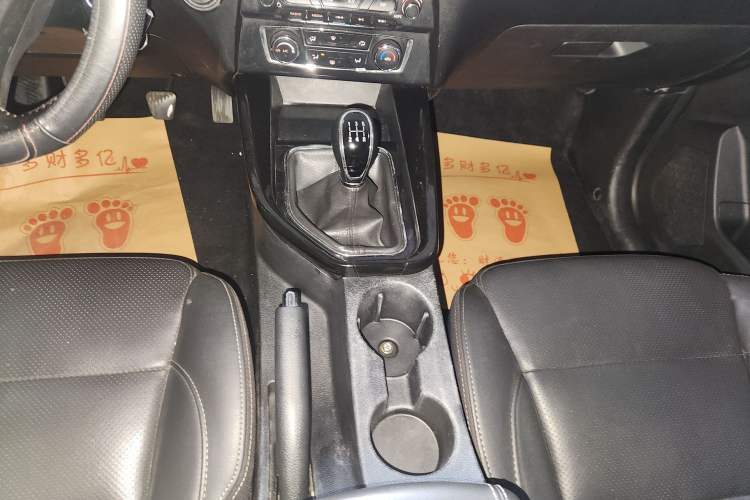 Used Dongfeng Fengon S560 2018 1.8L Manual Comfort 5-Seater China V Standard