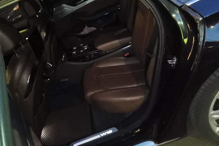 Used Audi A8 2012 A8L 6.3 FSI W12 quattro
