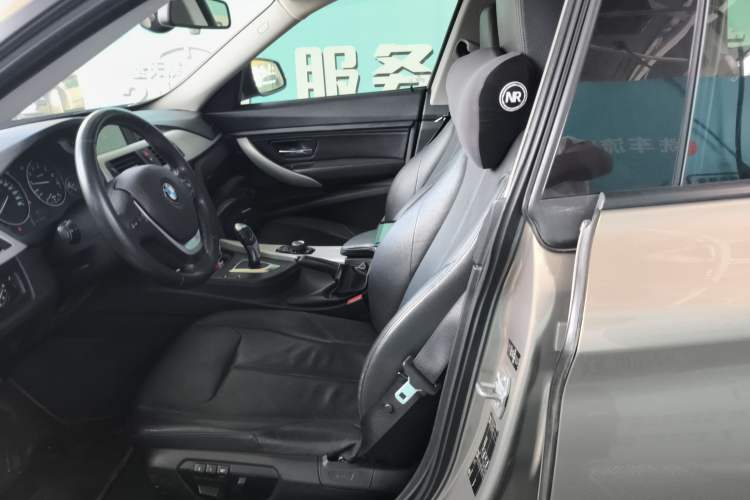 Used BMW 3 Series GT 2013 320i Leading Model
