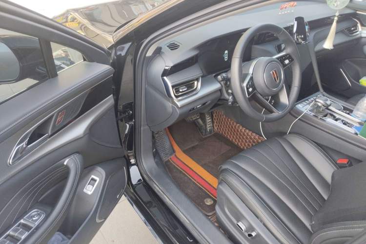 Used Hongqi H5 2024 2.0T Automatic Smart Connect Flagship Edition
