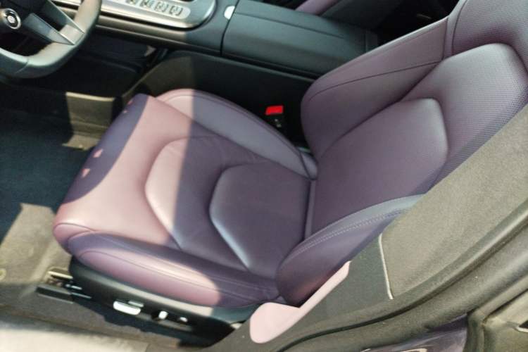 Used Xiaomi Auto SU7 2024 Four-Wheel Drive Ultra-Long Range Advanced Intelligent Driving Max Edition