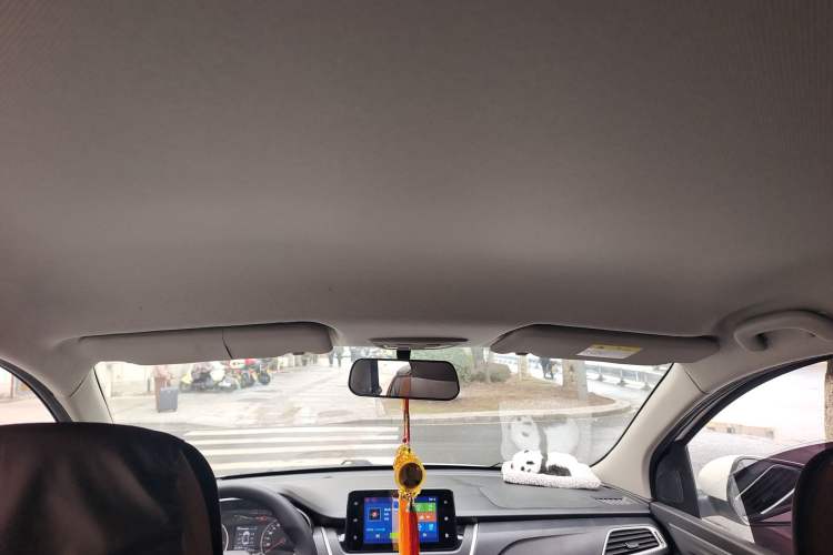 Used Baojun 730 2019 1.5L Manual Fashion Model 7-seater China VI
