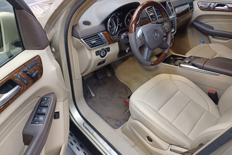 Used Mercedes-Benz M-Class 2012 ML 350 Luxury Edition