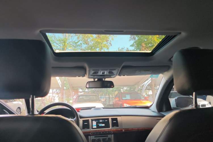 Used Jaguar XF 2015 XF 2.0T Luxury Edition
