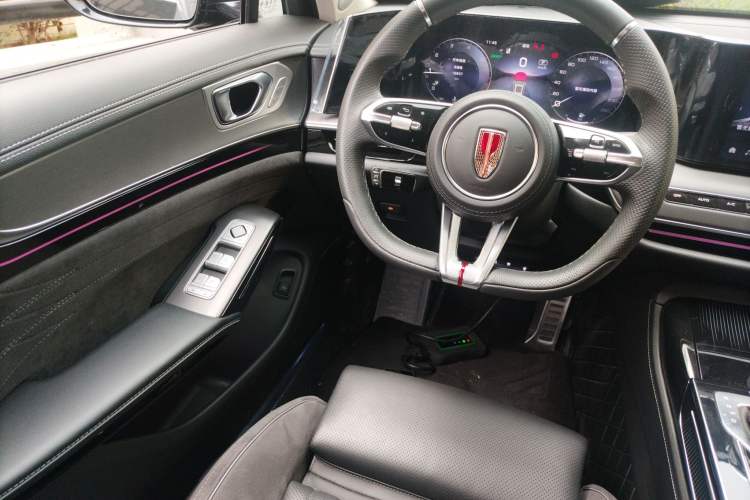 Used Hongqi H9 2024 2.0T Qixiang Private Style Edition
