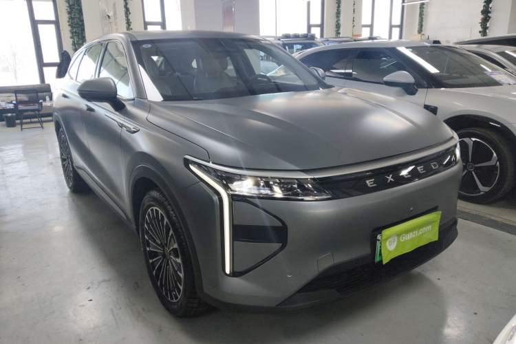 Used  Stellar C-DM 2025 200 with Ultra-Long Range Pro All-Wheel Drive
