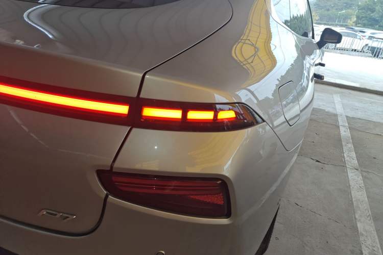 Used XPeng P7 2020 670N
