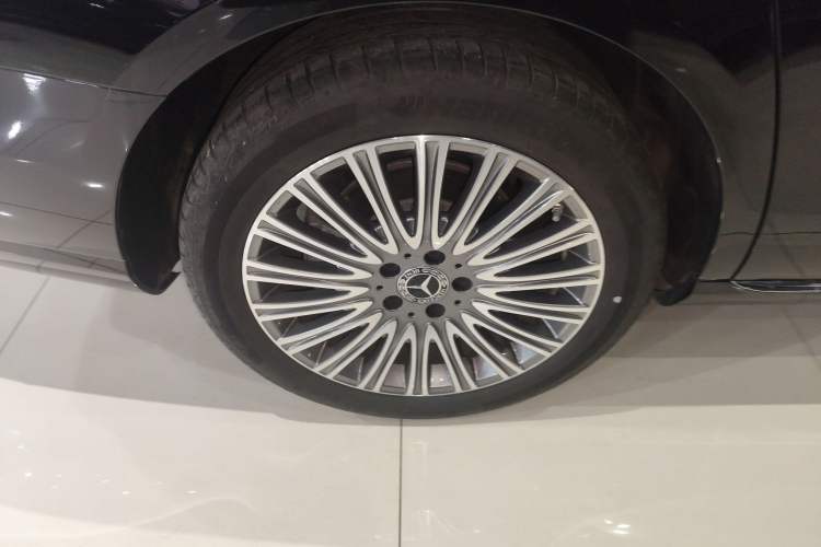 Used Mercedes-Benz E-Class 2023 E 300 L Stylish Model
