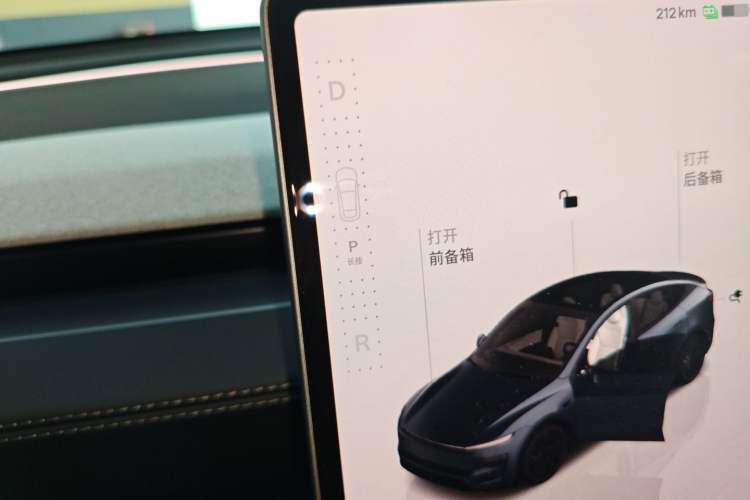 Used Tesla Model Y 2025 Rear-Wheel Drive First Edition