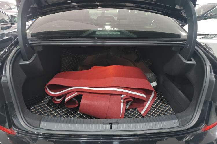 Used Volkswagen Passat 2019 330TSI Elite Edition China VI
