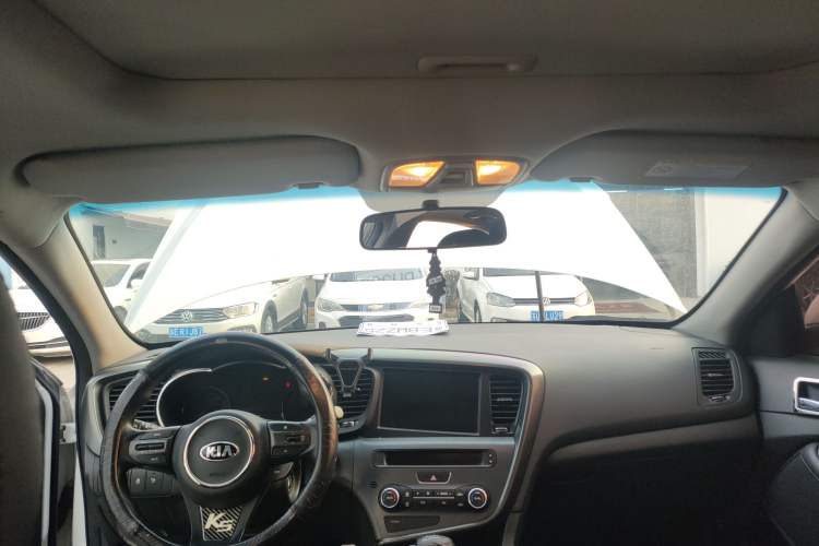 Used Kia K5 2015 2.0L Automatic GLS