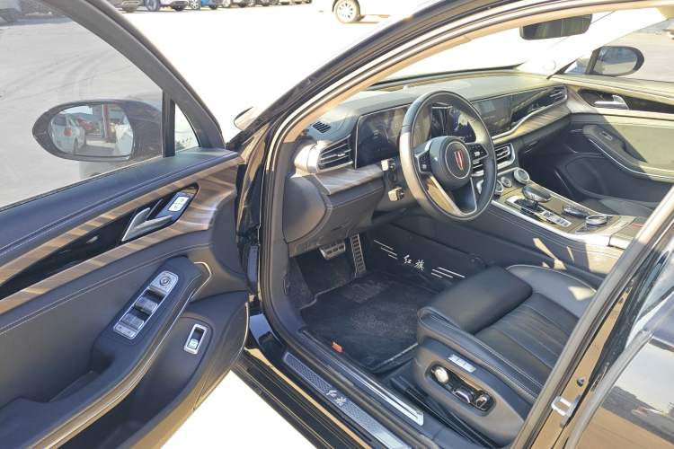 Used Hongqi H9 2023 2.0T Smart Connect Flagship Edition
