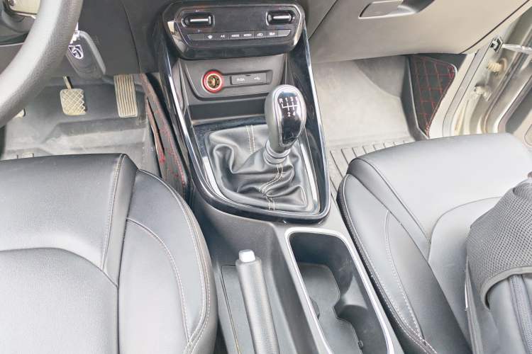 Used Baojun 530 2018 1.5T Manual Luxury Model China V Standard