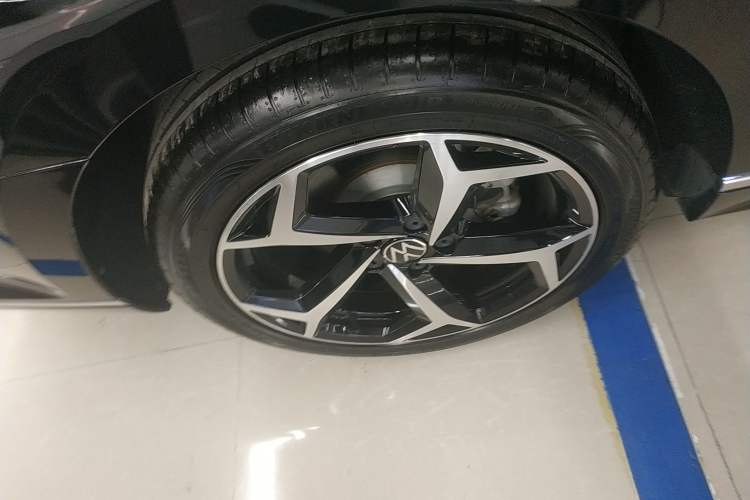 Used Volkswagen Magotan 2023 2 Million Units Limited Edition 280TSI DSG Leading Version