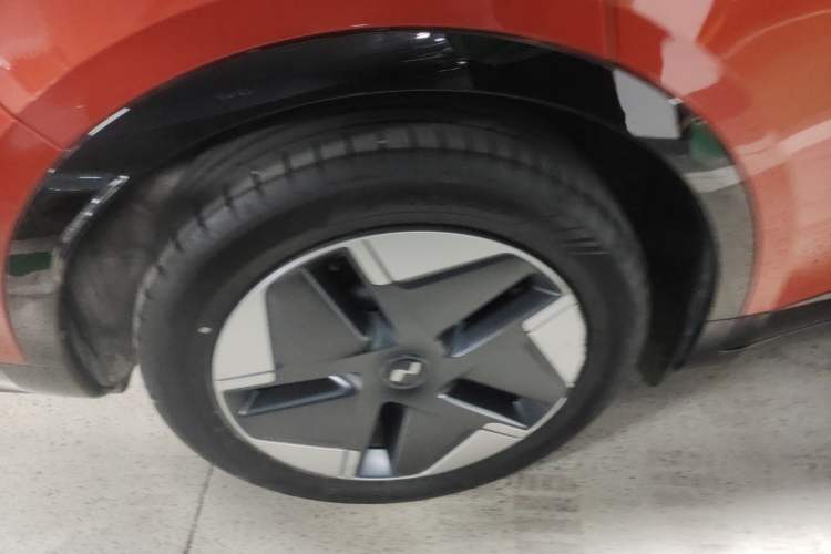 Used ONVO L60 2024 60 kWh All-Wheel Drive
