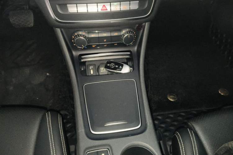 Used Mercedes-Benz GLA 2017 GLA 200 Fashion Model