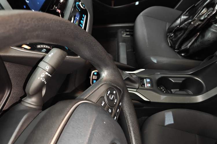 Used Toyota Corolla 2021 Dual-Motor 1.8L E-CVT Elite Edition
