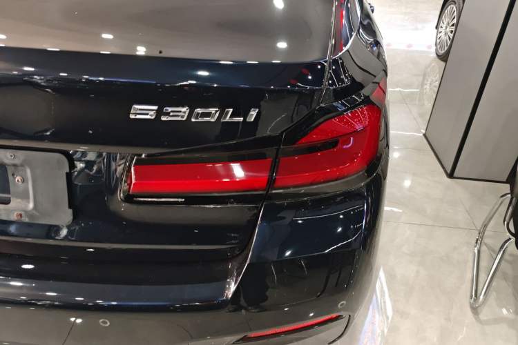 Used BMW 5 Series 2021 Facelifted 530Li Leading Edition M Sport Package