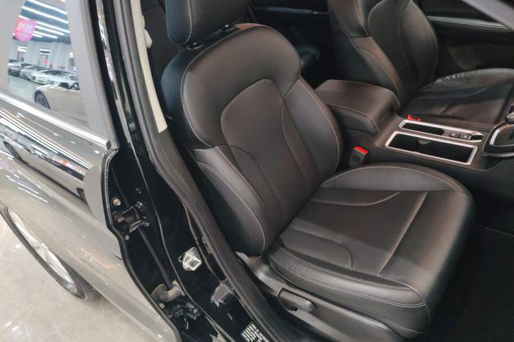 Used Haval M6 2021 PLUS 1.5T DCT Luxury Smart Connectivity Model