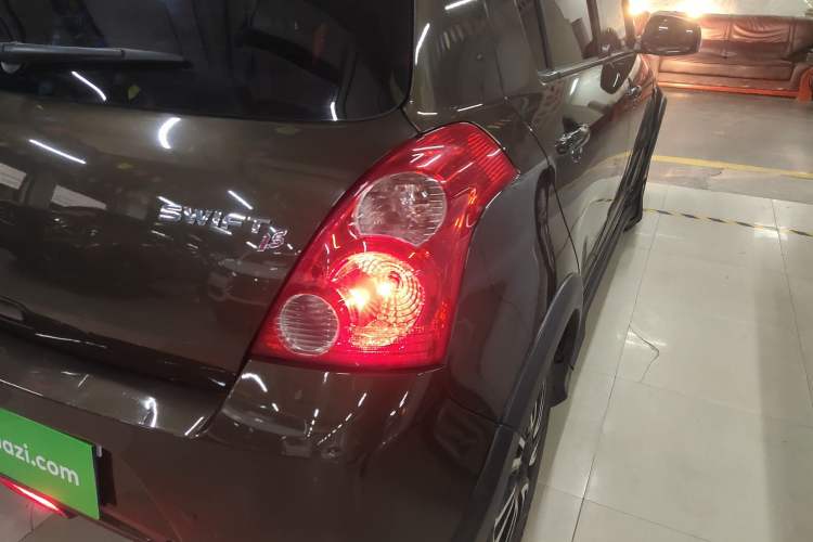 Used Suzuki Swift 2013 1.5L Manual 20th Anniversary Limited Edition