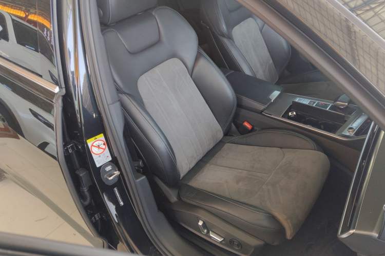 Used Audi A6L 2023 Revised 45 TFSI Prestige Dynamic Edition
