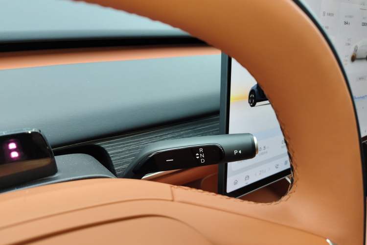 Used ONVO L60 2024 60 kWh All-Wheel Drive
