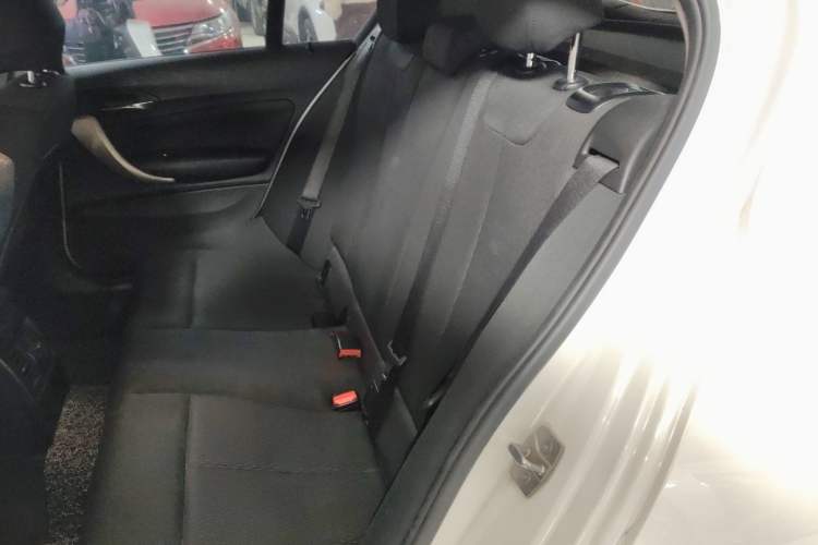 Used BMW 1 Series 2013 Facelifted 118i Leading Edition
