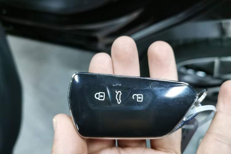 Used Volkswagen Magotan 2024 380TSI DSG Prestige Edition DaMai Package
