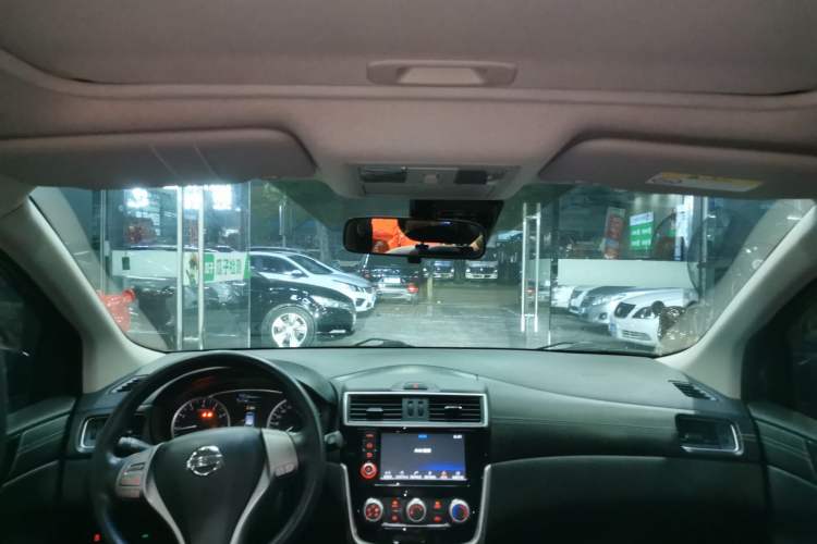 Used Nissan Tiida 2016 1.6L CVT Smart Drive Edition
