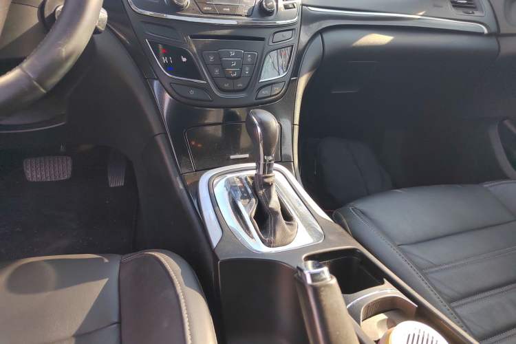 Used Buick Regal 2014 1.6T Fashionable Tech Edition
