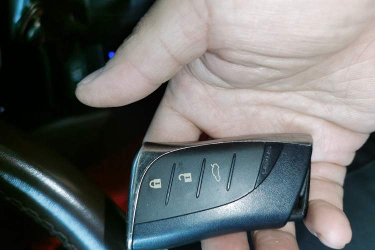 TDK.VehicleDetails.img