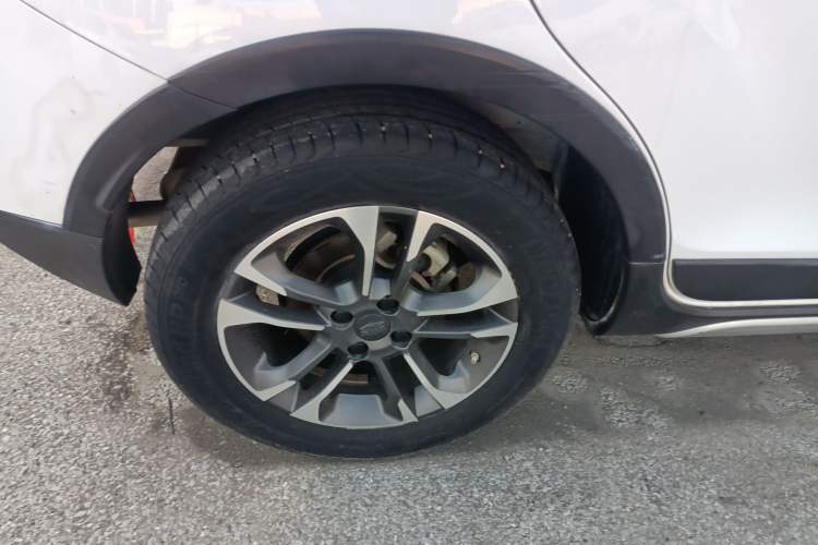 Used Geely Auto Vision X3 2019 Upgraded Model 1.5L CVT Prestige Version
