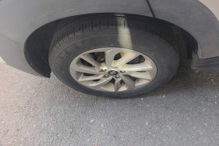 Used Hyundai Tucson 2018 1.6T Dual-Clutch Two-Wheel Drive 15th Anniversary Special Edition