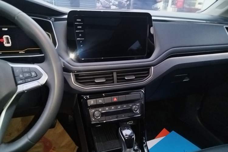 Used Volkswagen Tharu 2025 NewRui 300TSI Prestige Edition