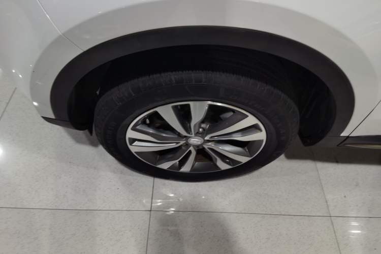 Used Geely Auto Emgrand X7 Sport 2016 1.8TD Automatic ZhiZun Version
