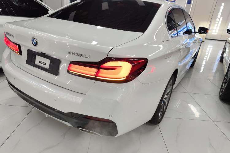 Used BMW 5 Series 2022 Second Facelift 525Li M Sport Package