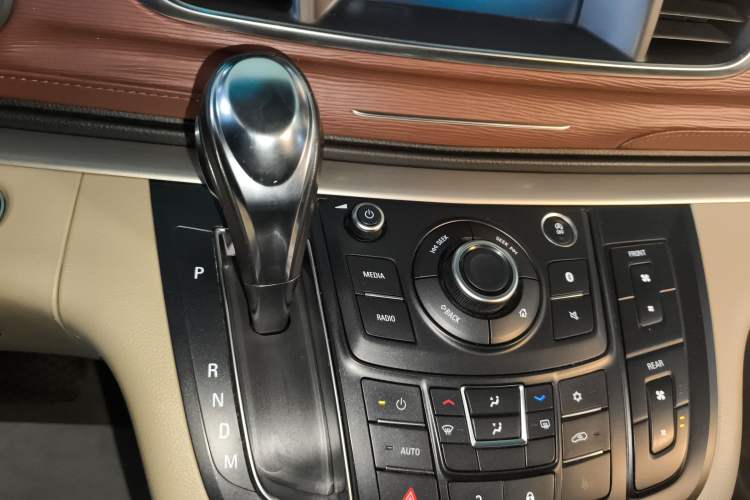 Used Buick GL8 2017 25S Comfort Version China V Standard