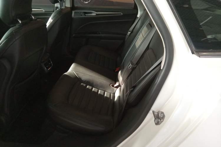 Used Ford Mondeo 2013 2.0L GTDi 200 Fashion Edition
