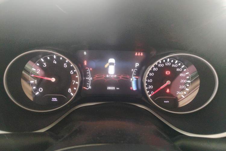 Used  Compass 2020 220T Automatic Elite Edition
