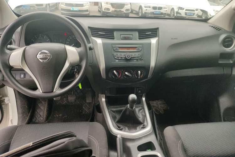 Used Nissan Navara 2017 2.5L Manual Two-Wheel Drive Standard Edition QR25