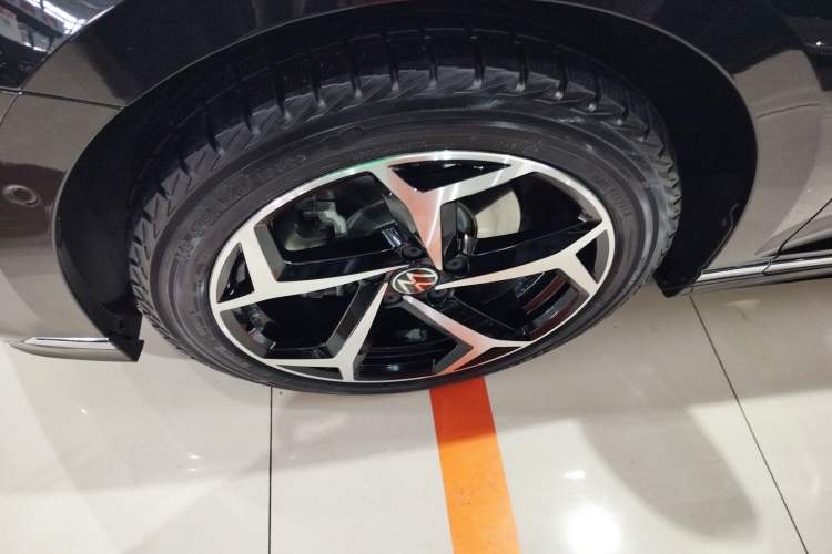 Used Volkswagen Magotan 2023 2 Million Units Limited-Edition 380TSI DSG Flagship Version
