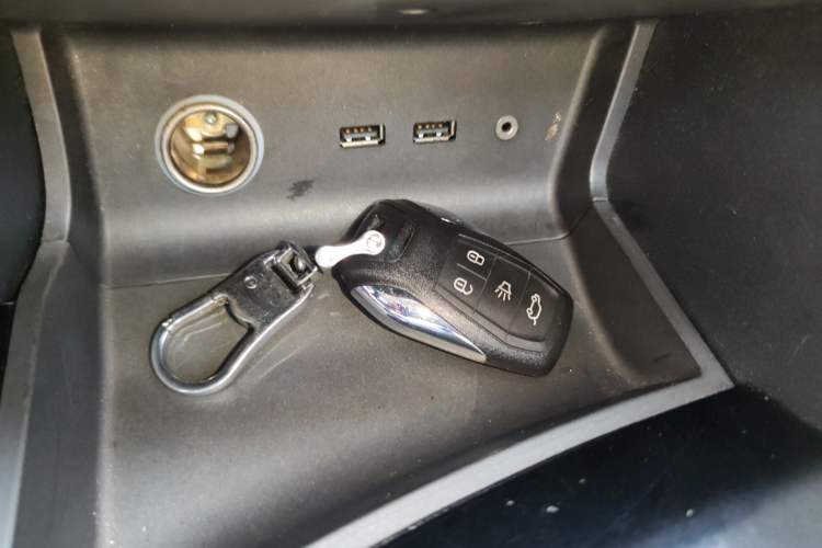 Used Soueast DX7 2017 1.5T Manual Triumph Edition
