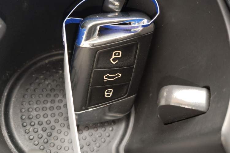 Used Volkswagen Magotan 2019 330TSI DSG Luxury Version China VI Standard
